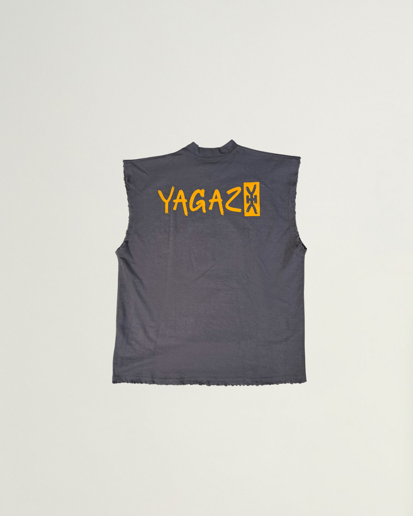 Sleeveless T-shirt